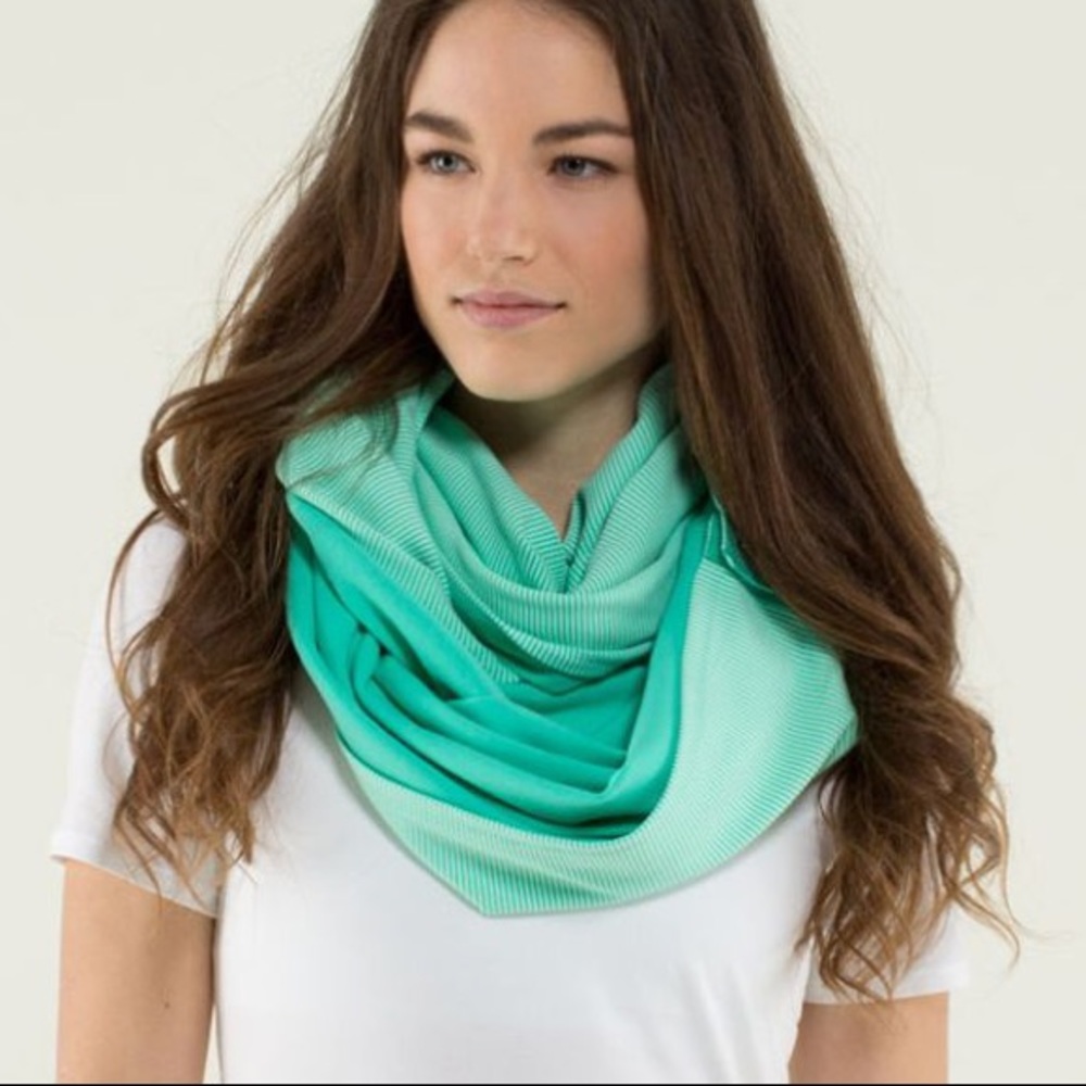 Lululemon Vinyasa Scarf